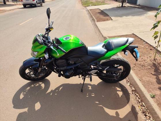 KAWASAKI Z-750 KAWASAKI Z-750
